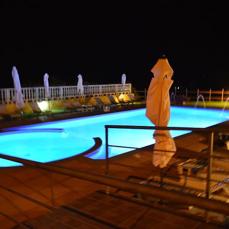 Abbaidda Hotel วัลเลดอเรีย ภายนอก รูปภาพ